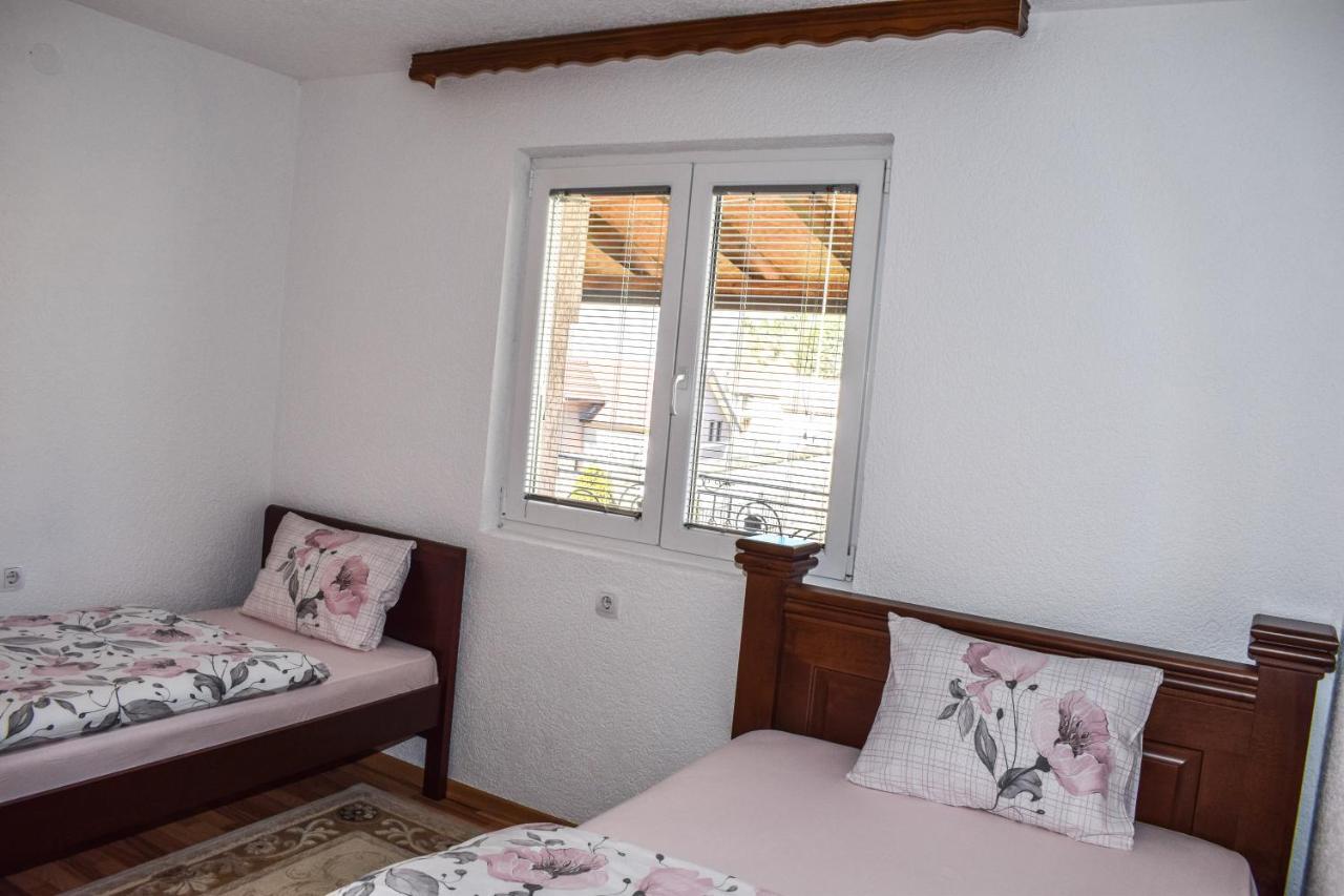 Ema Guest House プラヴ エクステリア 写真
