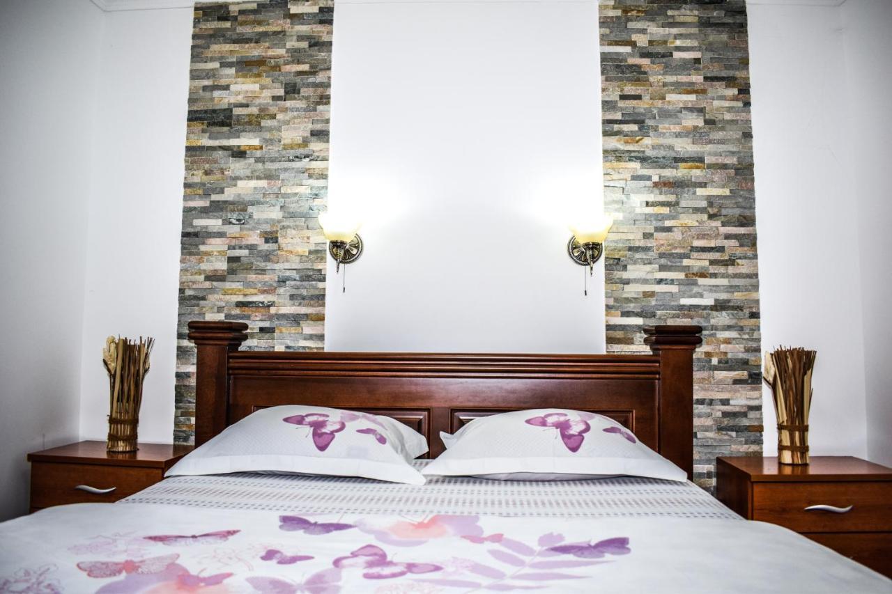 Ema Guest House プラヴ エクステリア 写真
