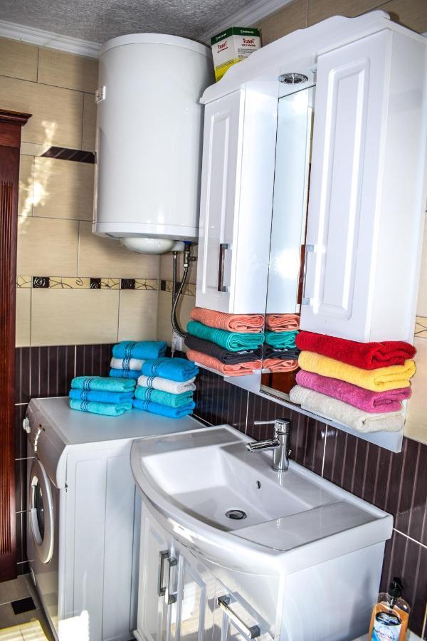 Ema Guest House プラヴ エクステリア 写真